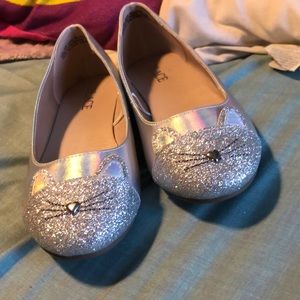 Silver cat dress shoes